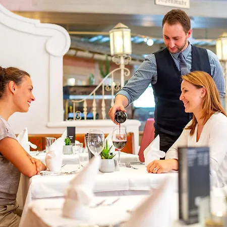 Jufa Alpenhotel Hotel